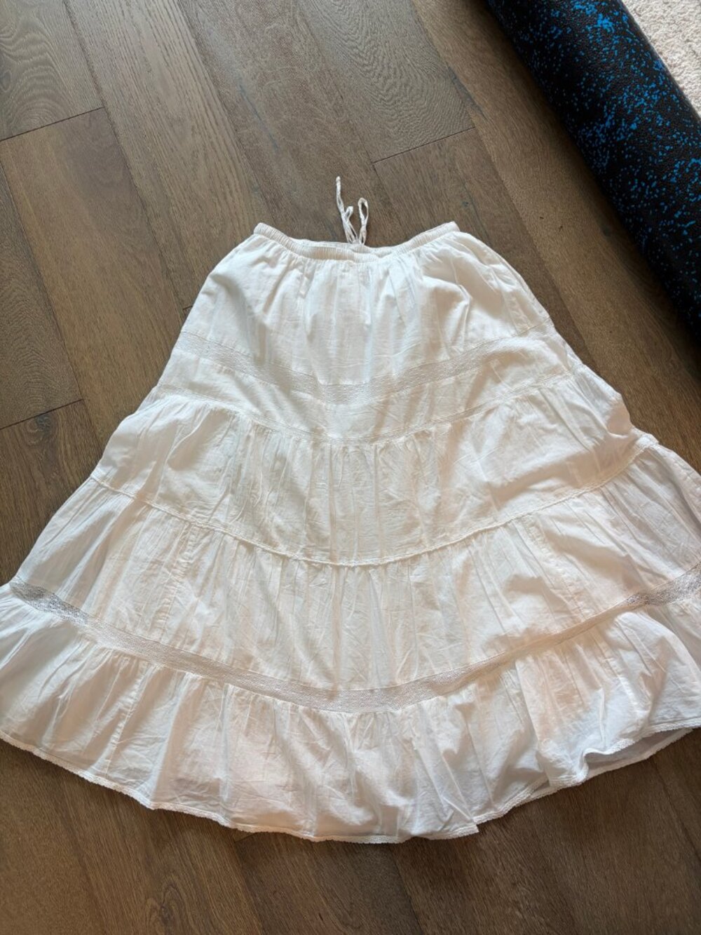 Abercrombie & Fitch White Lace Tiered Maxi Skirt SP